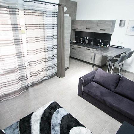 Nuitee En Appartement Marignier Exteriör bild